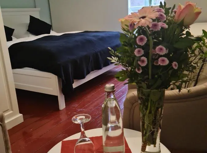 Waldbahnhof Sauerland Hotel *