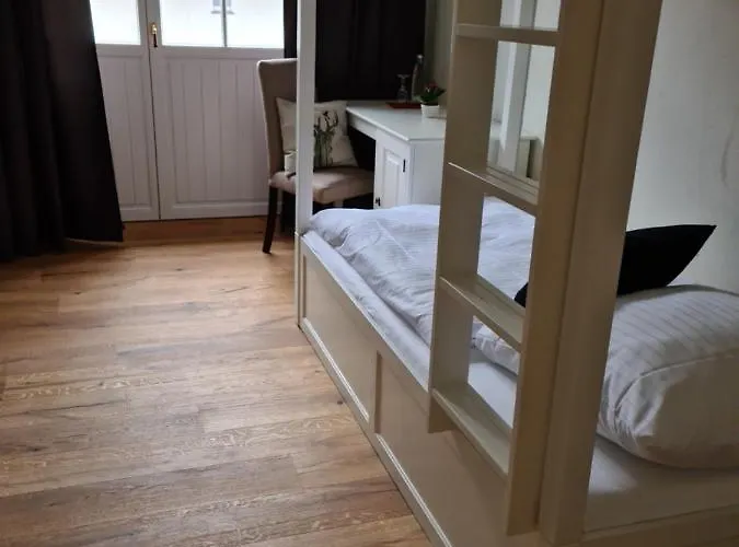 Waldbahnhof Sauerland Hotel *